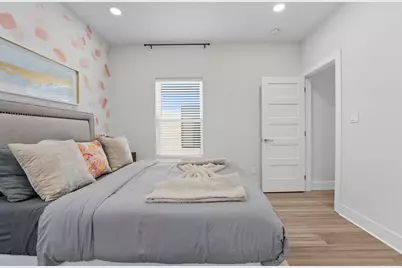 2425 Crossman Avenue, Dallas, TX 75212 - Photo 21