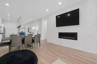 2425 Crossman Ave, Dallas, TX 75212 - Photo 13