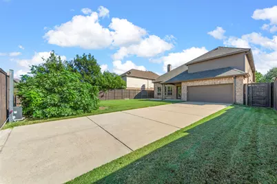 1016 Hot Springs Drive, Allen, TX 75013 - Photo 5