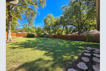 1019 Springbrook Drive, Plano, TX 75075 - Photo 7