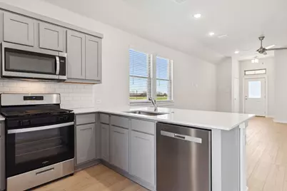 401 Green Gables Drive, Princeton, TX 75071 - Photo 5