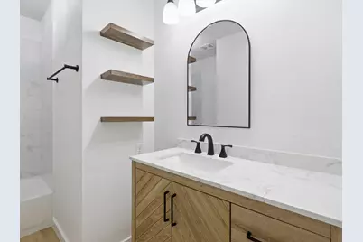 1013 Grand Central Parkway, Saginaw, TX 76131 - Photo 11