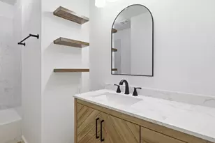 1013 Grand Central Pkwy, Saginaw, TX 76131 - Photo 11