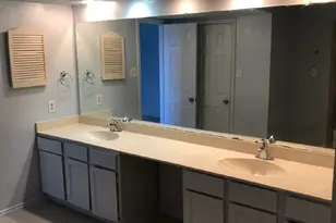 2205 Heritage Cir, Carrollton, TX 75006 - Photo 3