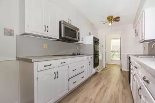 586 Abilene Dr, Lewisville, TX 75067 - Photo 13