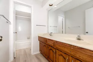 586 Abilene Dr, Lewisville, TX 75067 - Photo 21