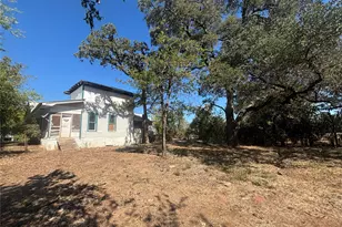 606 Ave C, Brownwood, TX 76801 - Photo 9