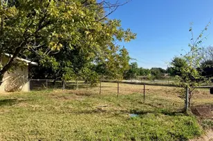 701 W 9th, Clarksville, TX 75426 - Photo 11