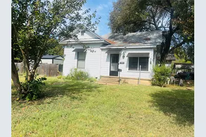 1431 E Wells Avenue, Sherman, TX 75090 - Photo 1