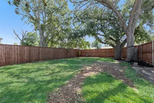 4010 Burning Tree Ln, Garland, TX 75042 - Photo 19