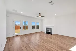 2217 Maple Ridge Dr, Van Alstyne, TX 75495 - Photo 9