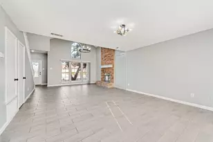 6415 Brownlee Ln, Arlington, TX 76018 - Photo 7