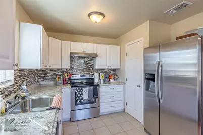 733 S Crockett Drive, Abilene, TX 79605 - Photo 5