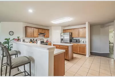 400 Piccadilly Circle, Burleson, TX 76028 - Photo 5