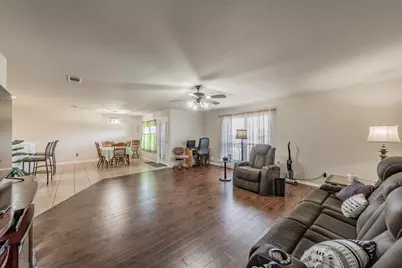 400 Piccadilly Circle, Burleson, TX 76028 - Photo 17