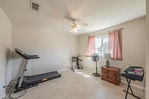 400 Piccadilly Cir, Burleson, TX 76028 - Photo 27