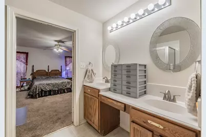 400 Piccadilly Circle, Burleson, TX 76028 - Photo 25