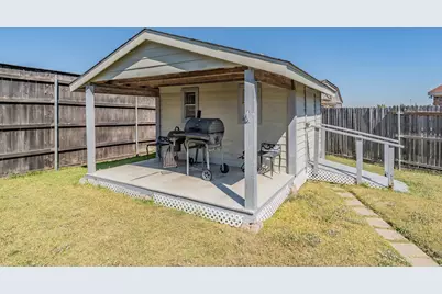 400 Piccadilly Circle, Burleson, TX 76028 - Photo 31