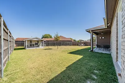 400 Piccadilly Circle, Burleson, TX 76028 - Photo 31