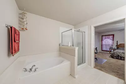 400 Piccadilly Circle, Burleson, TX 76028 - Photo 21