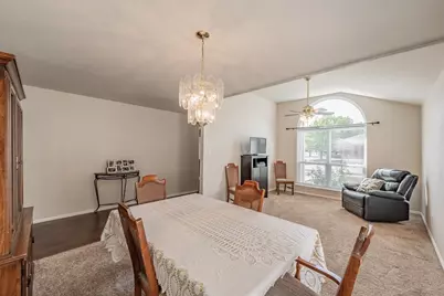 400 Piccadilly Circle, Burleson, TX 76028 - Photo 5