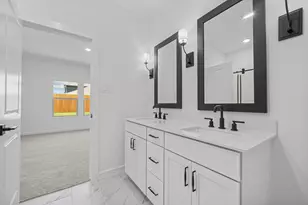 2209 Maple Ridge Dr, Van Alstyne, TX 75495 - Photo 7