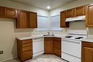 121 Cambridge Dr, Saginaw, TX 76179 - Photo 7