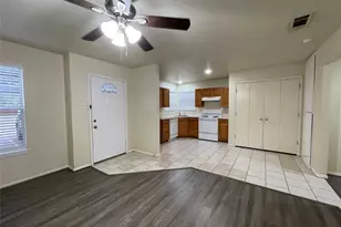 121 Cambridge Dr, Saginaw, TX 76179 - Photo 9