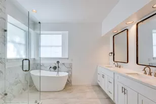 3829 Kelly Blvd, Carrollton, TX 75007 - Photo 9