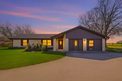 3873 Lois Road E, Sanger, TX 76266 - Photo 3