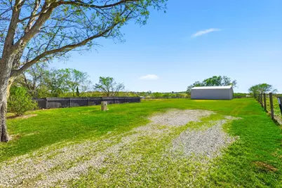 3873 Lois Road E, Sanger, TX 76266 - Photo 35