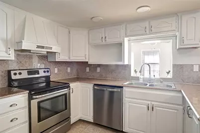 2105 Wheaton Drive, Richardson, TX 75081 - Photo 13