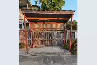 108 E Morgan, Meridian, TX 76665 - Photo 5