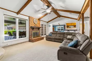 1008 Nottingham Dr, Carrollton, TX 75007 - Photo 3