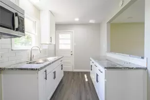 920 S Austin St, Sherman, TX 75090 - Photo 9