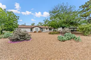 4000 Fairway Dr, Granbury, TX 76049 - Photo 17