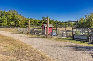 742 Co Rd 5060, Leonard, TX 75452 - Photo 35