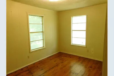 504 N Cypress Avenue, Hubbard, TX 76648 - Photo 9