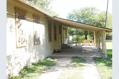 504 N Cypress Avenue, Hubbard, TX 76648 - Photo 3