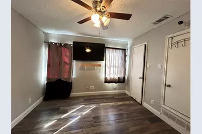 1610 Davis Boulevard, Garland, TX 75042 - Photo 15