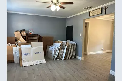 1610 Davis Boulevard, Garland, TX 75042 - Photo 17