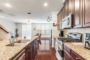 3888 Everwood Lane, Addison, TX 75001 - Photo 7