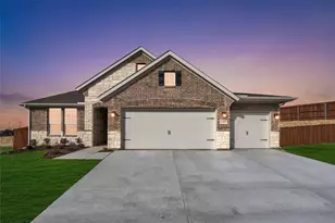 541 Mitchell Blvd, Weatherford, TX 76087 - Photo 1