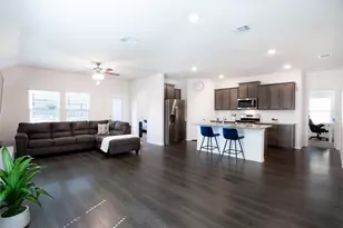 1004 Longhorn Ln, Princeton, TX 75407 - Photo 3