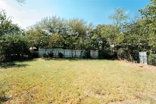 4514 Erath St, Fort Worth, TX 76119 - Photo 19