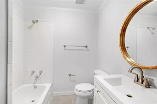 907 W Bridge, Granbury, TX 76048 - Photo 11