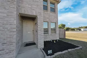 777 River Hill Ln, Fort Worth, TX 76114 - Photo 3