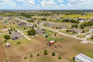 8901 Hillview Dr, Godley, TX 76044 - Photo 39