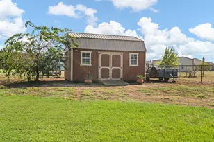 8901 Hillview Dr, Godley, TX 76044 - Photo 33