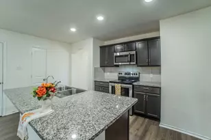 817 Horton St, Fate, TX 75189 - Photo 7